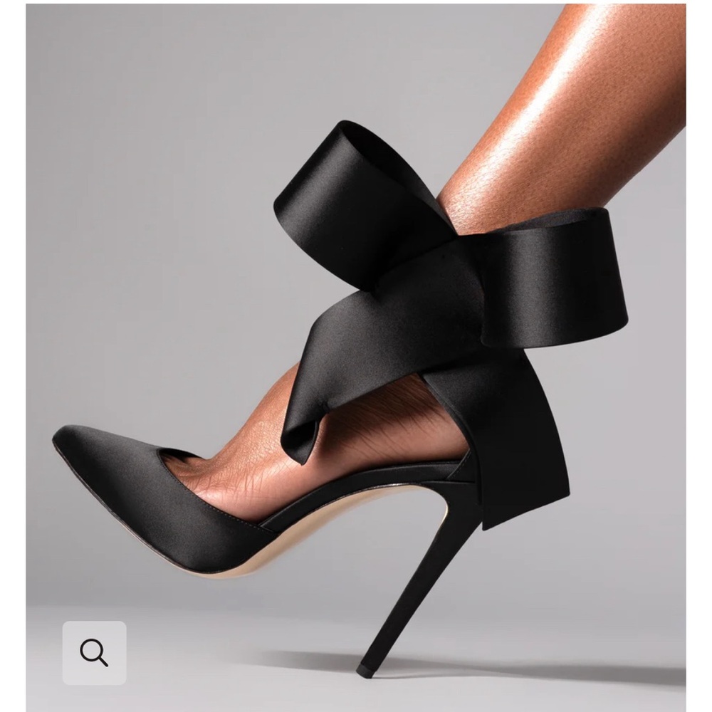 Aminiah Abdul Jillil Bow Suede Heels NEW